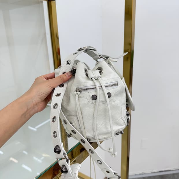 발렌시아가 르카골 버킷 백 화이트 (정품)