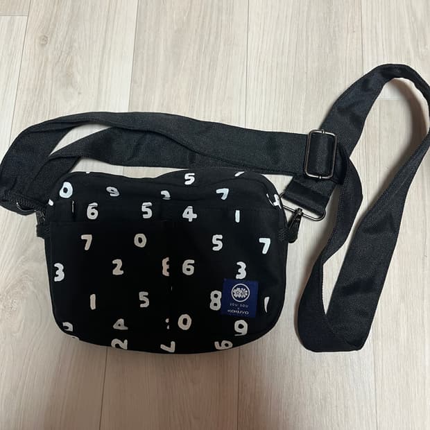 소우소우 크로스백 백인백