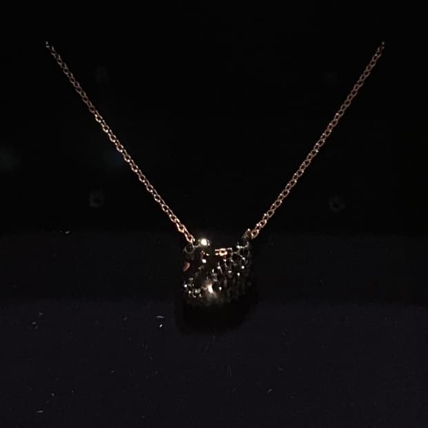 스와로브스키 블랙스완 목걸이