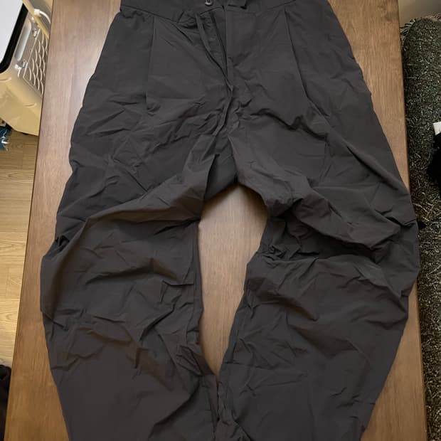 L) 999휴머니티 파라수트 실루엣 팬츠