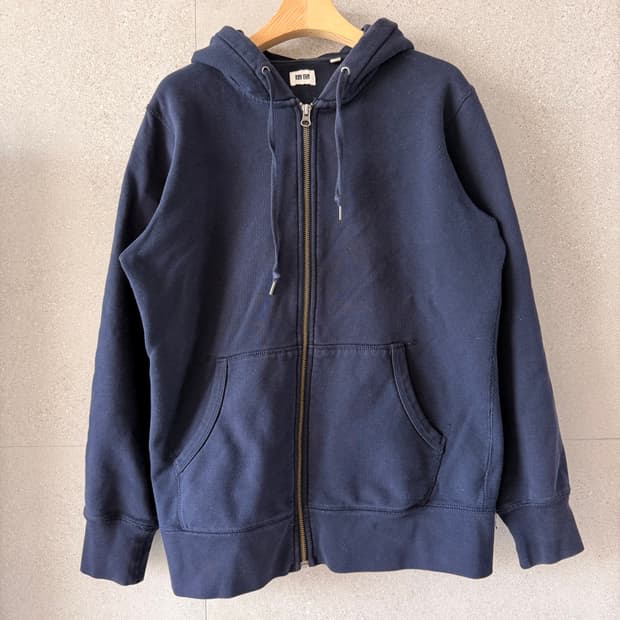 유니클로 후드집업 네이비 남자 L