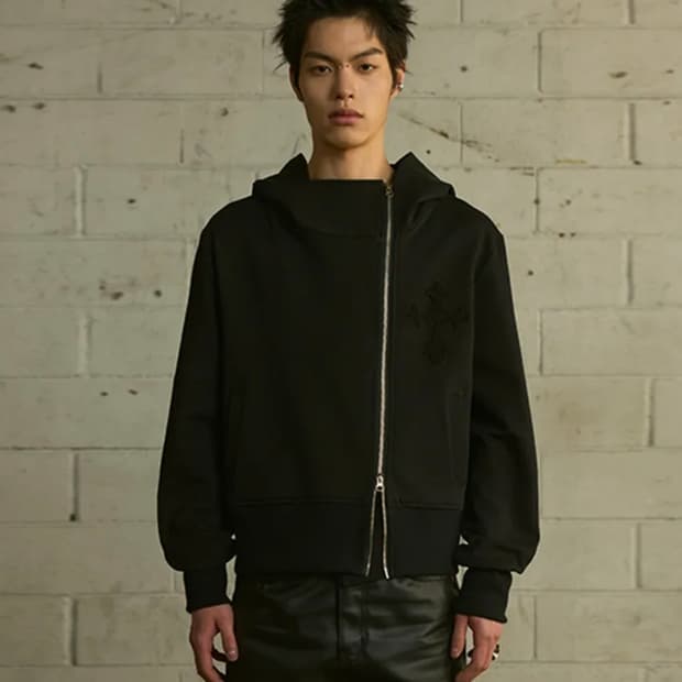 랜아카이브 크로스 자수 집업 후디