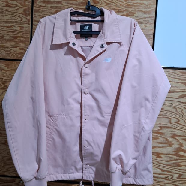 뉴발란스 바람막이, m