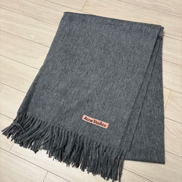 [새상품급] 아크네 스튜디오 오버사이즈 머플러 그레이 멜란지