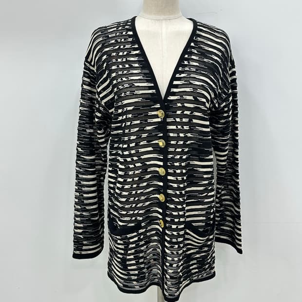 에스까다 블랙 앤 화이트 가디건