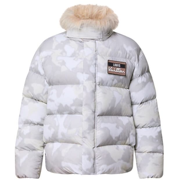 루이비통 화이트 카모 로고 패치 패딩 50사이즈