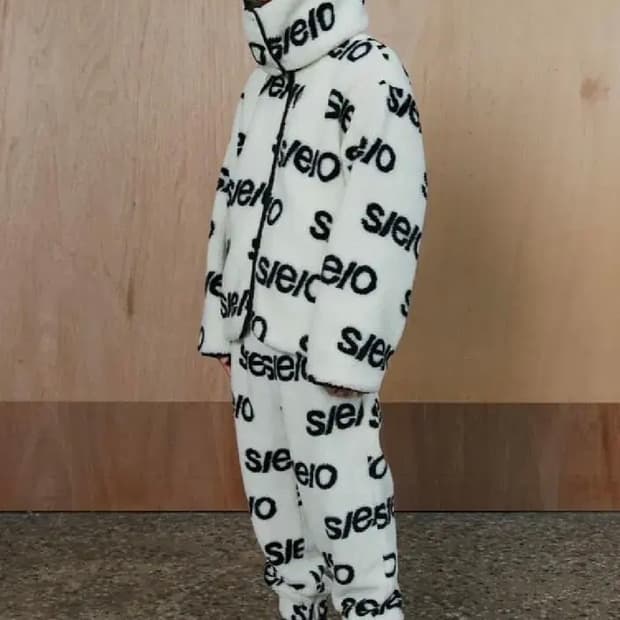 s/e/o 에스이오 로고 플리스 후드 바라클라바 / 화이트