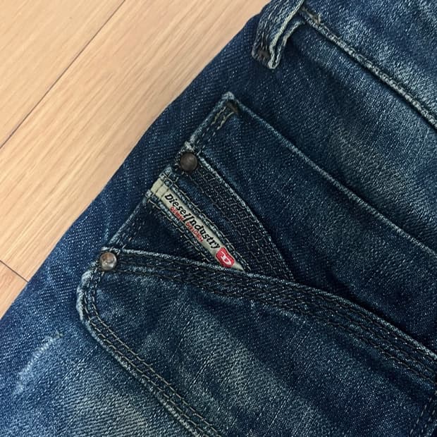 Diesel 로우라이즈 진