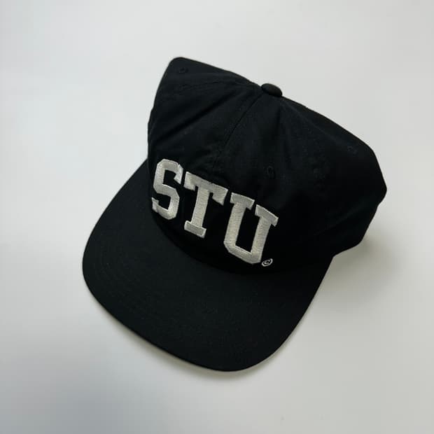 STUSSY Stu Arch Strapback Cap 스투시 캡