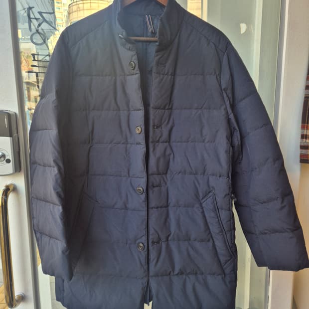 OLZEN 남성 패딩 코트 105사이즈입니다