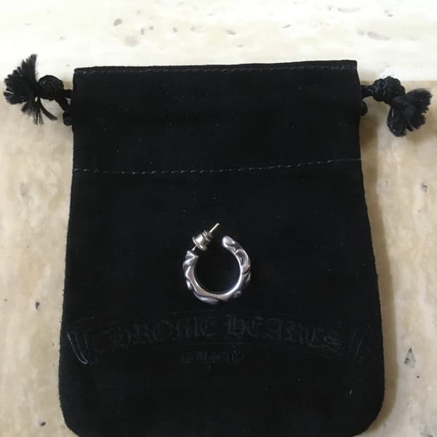 크롬하츠 스크롤 후프 이어링