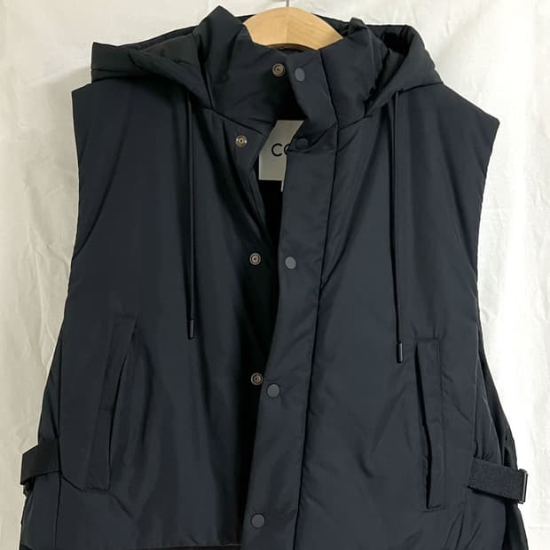 코스 패딩 베스트