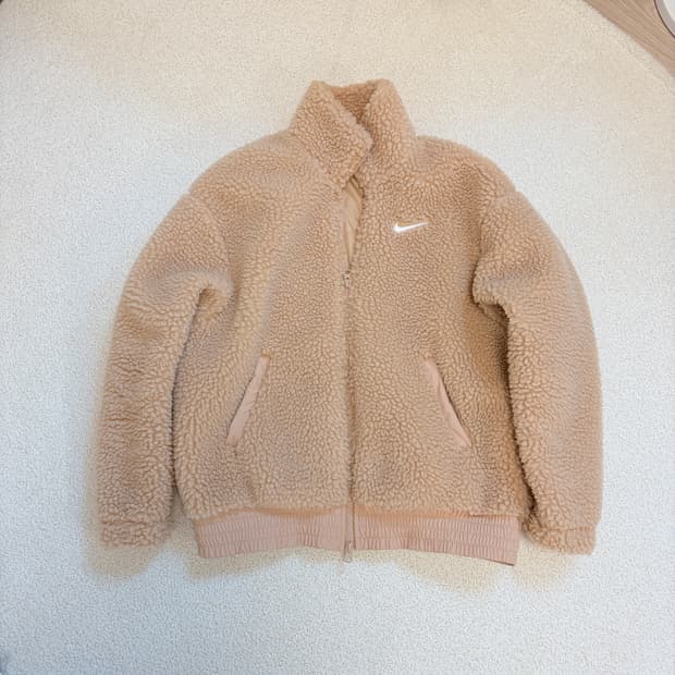나이키 스우시 뽀글이 후리스 자켓