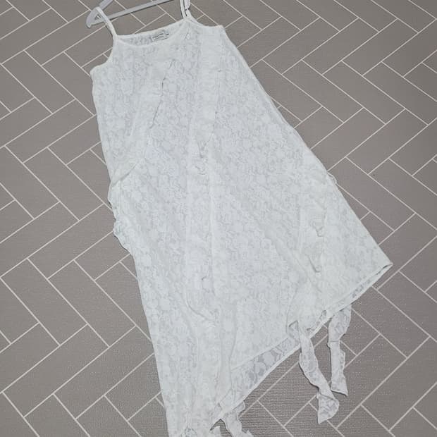 2회착) 로라로라 레이스 러플 슬리브리스 원피스 F