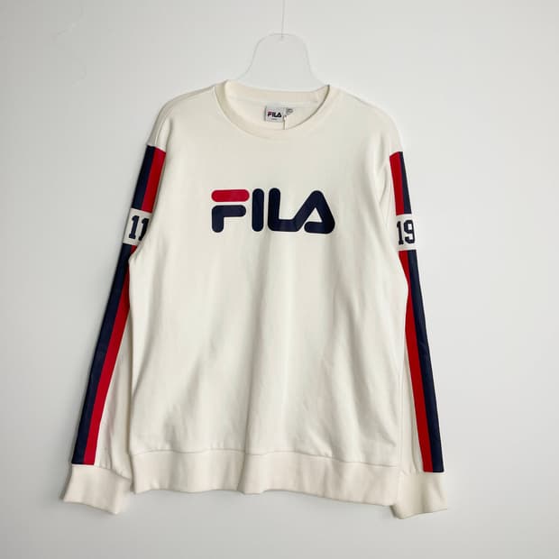 A1 휠라 새상품 리니어 로고 배색 스웨트셔츠 105사이즈