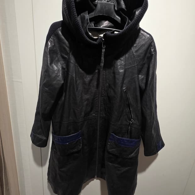 Beautiful Woman 블랙 양가죽 후드 코트 66