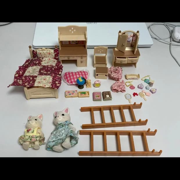 실바니안 올드 고전 3층집 (sister’s bedroom set)