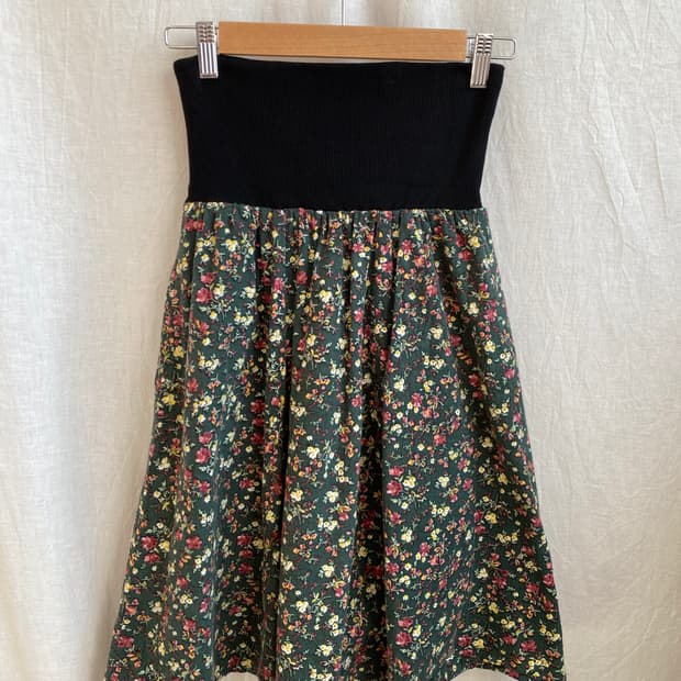 CINEMA CLUB 그린플라워 밴딩스커트(M)