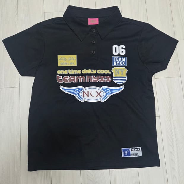 NYXX 카라 티셔츠
