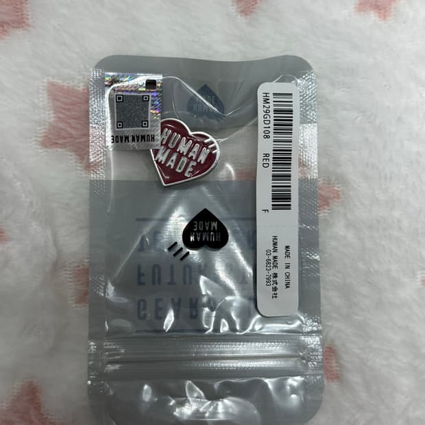 휴먼메이드 하트 핀뱃지 레드 새상품