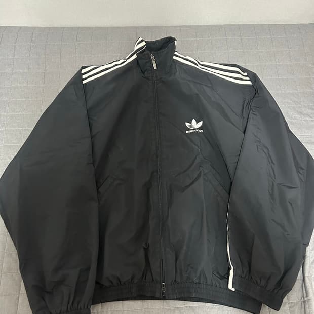 [1] 발렌시아가 아디다스 포플린 트랙 자켓