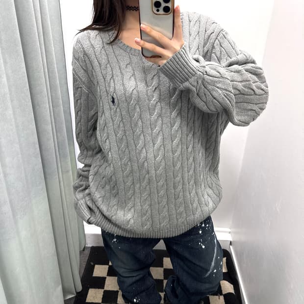 폴로 그레이 케이블 니트