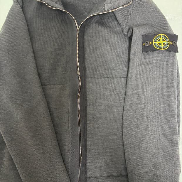 스톤아일랜드 니트 집업 S