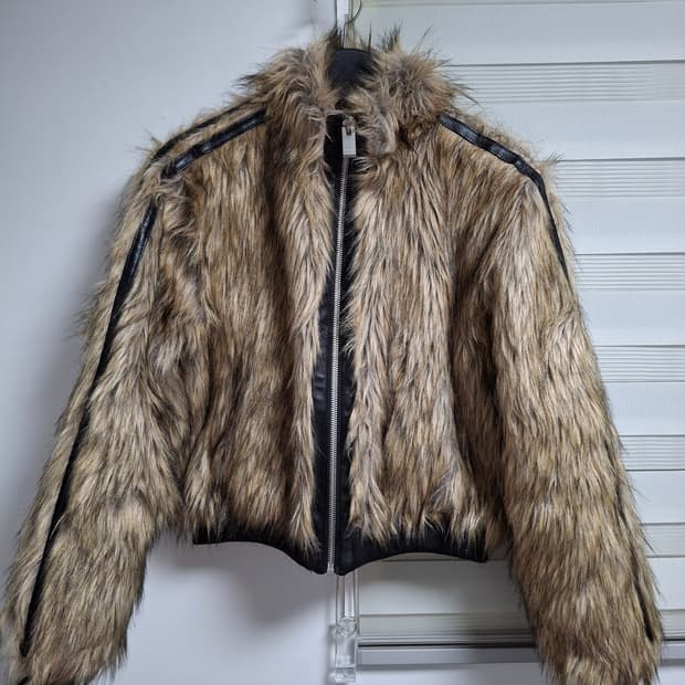 [Rye Chasin] 라이체이싱 리버시블 퍼자켓