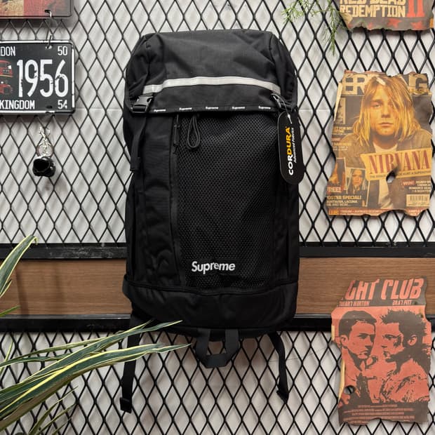 24F/W 슈프림 메쉬 백팩 전면 리플렉티브 디테일 블랙