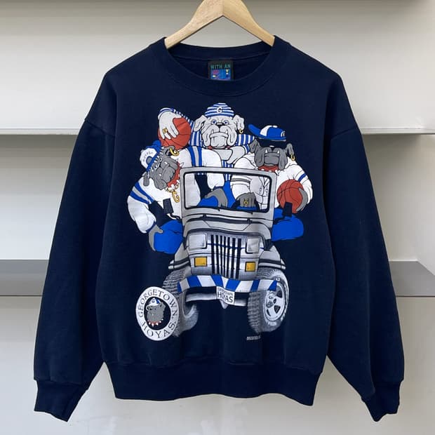 위드 언 애티튜드 90s 조지타운 호야스 스웻셔츠