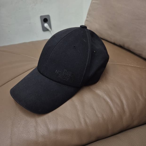 THE NORTH FACE / 시그니처 블랙 로고 볼캡 56