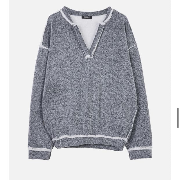 세릭 cerric furry vneck 스웻셔츠 차콜 (새상품)