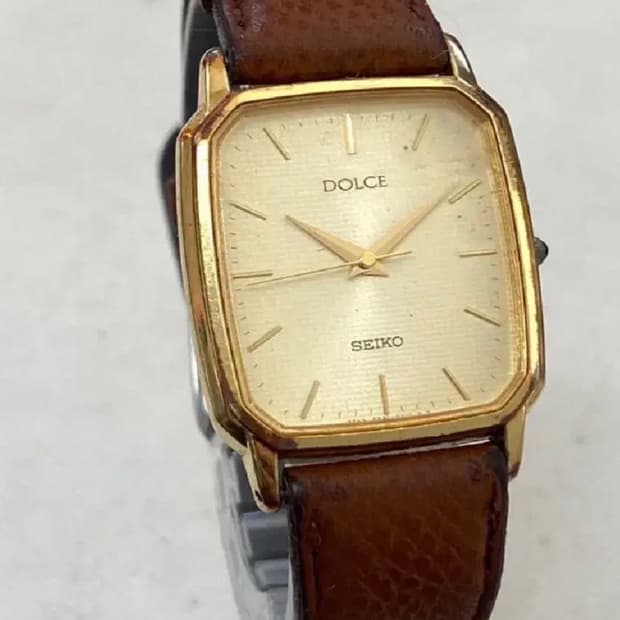 세이코 돌체 금장 시계