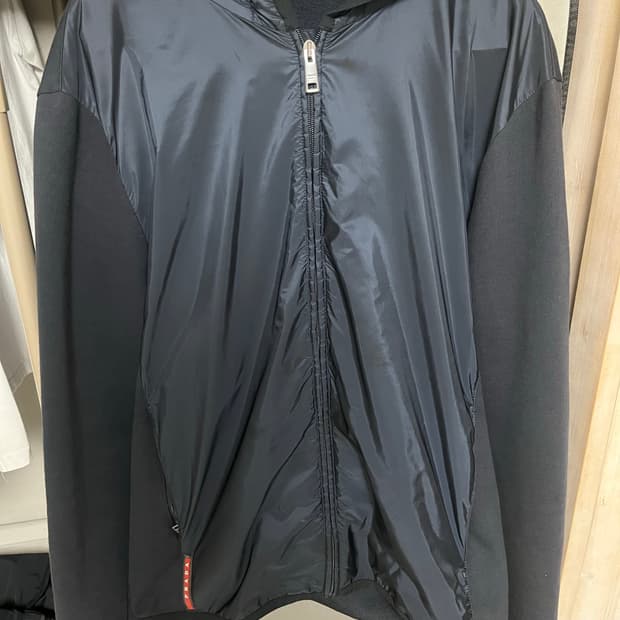 프라다 나일론 후드 자켓