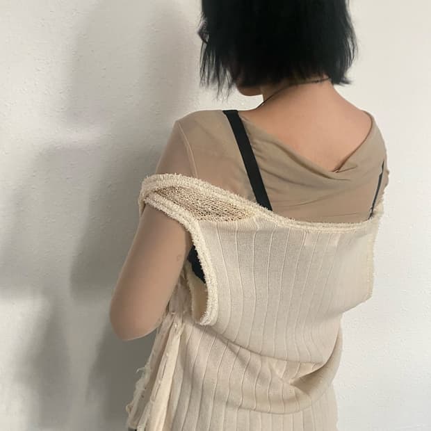 knit vest