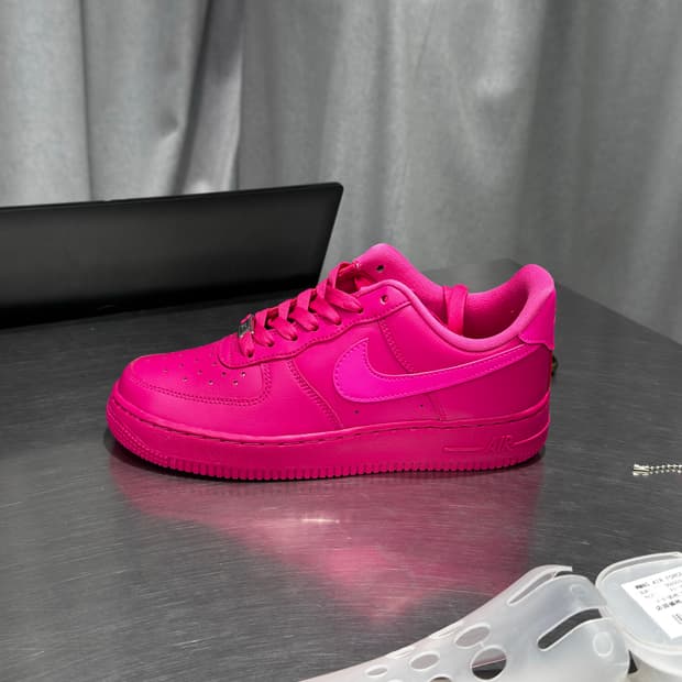 나이키 에어포스 1 DD8959-600