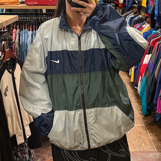 [HI] nike 바람막이 그레이
