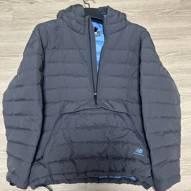 뉴발란스 아노락 경량패딩m 팝니다