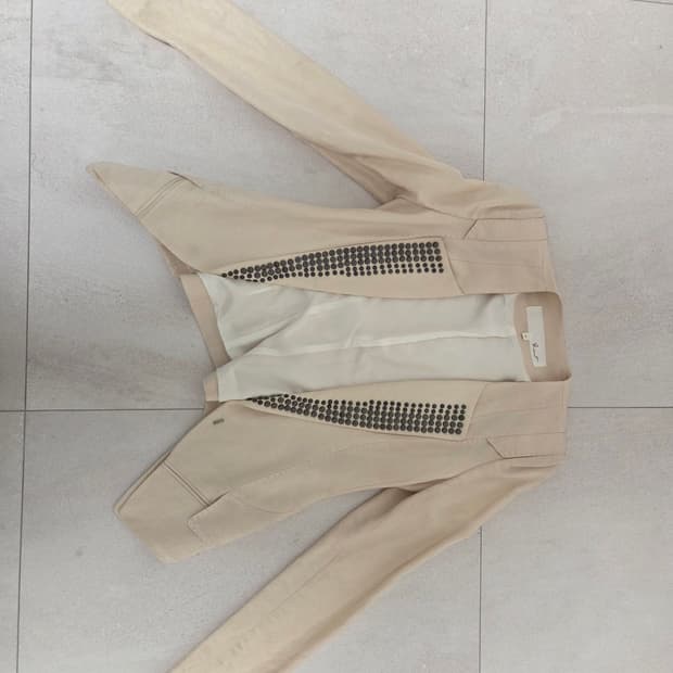 지컷 스터드 자켓