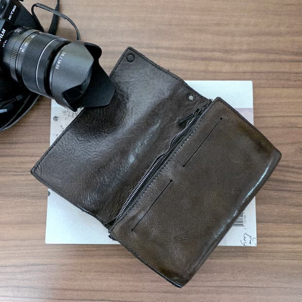 Incarnation horse leather wallet