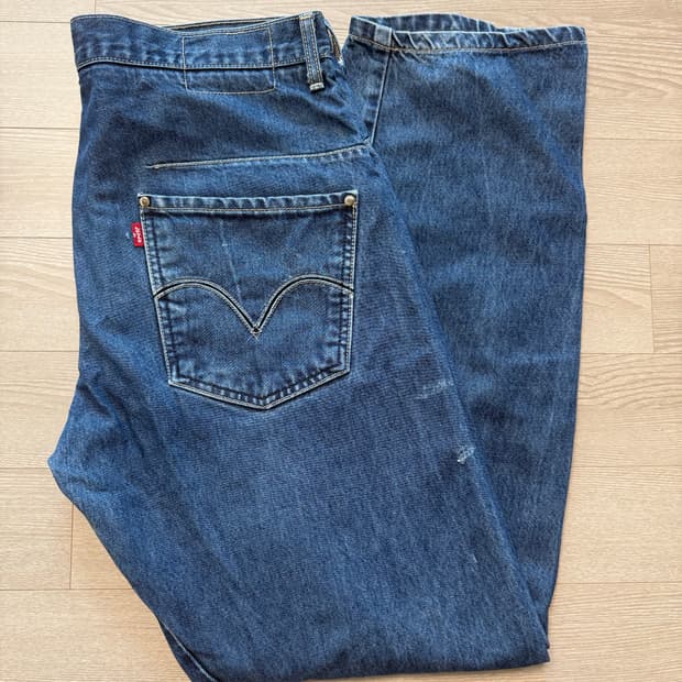 Levi's 엔지니어드 청바지 34