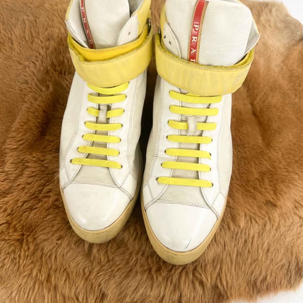 프라다 레더 하이탑 스니커즈