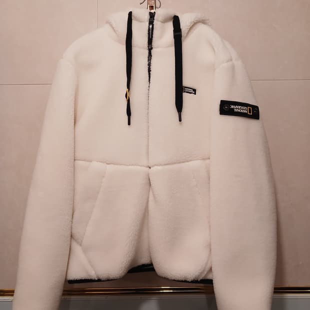 내셔널지오그래픽 정품 여성 뽀글이 후드집업 S 사이즈