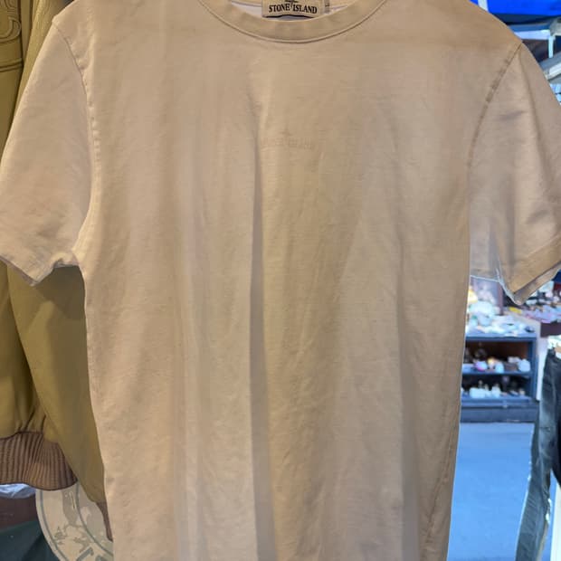 스톤 아일랜드 화이트 반팔티