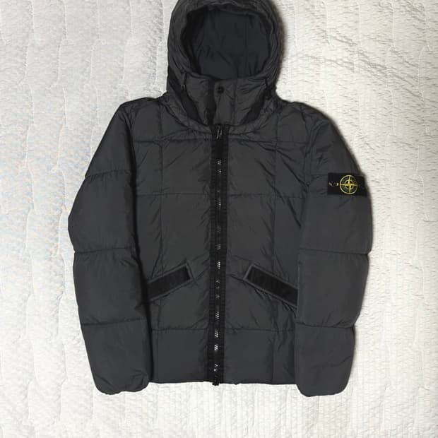 스톤아일랜드 크링크랩스 패딩