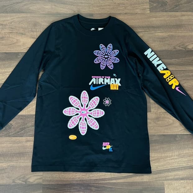 나이키 루즈핏 그래픽 티셔츠