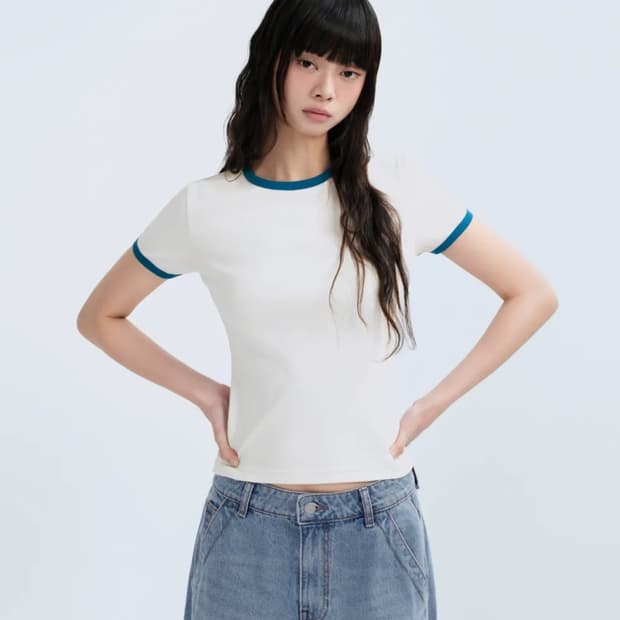 무신사스탠다드 우먼즈 슬림 크루 넥 링거 티셔츠 반팔 크림/블루 s사이즈