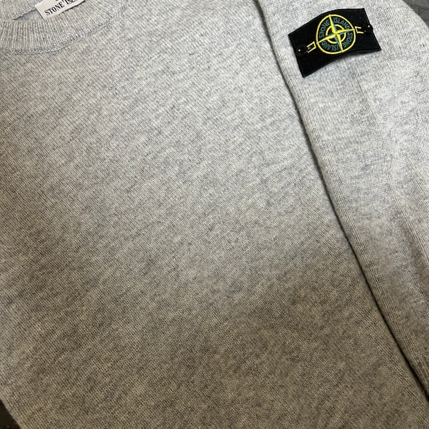 스톤아일랜드 회색 니트