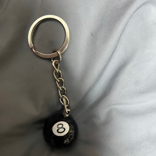 스투시 에잇볼 키링