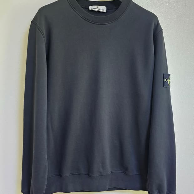 스톤아일랜드 블랙 맨투맨 티셔츠